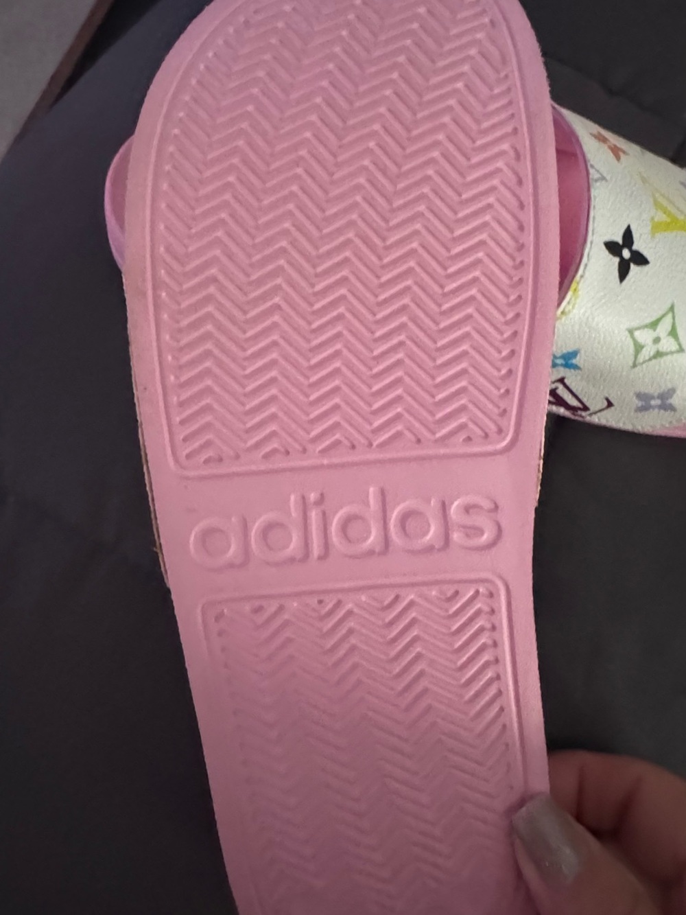 Customized adidas slides - Picture 2 of 6